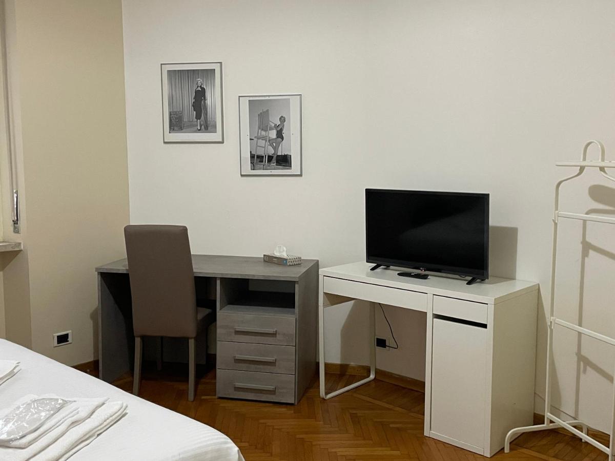 City House Viale Murillo Apartment Милано Екстериор снимка