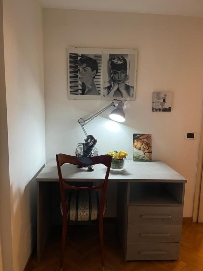 City House Viale Murillo Apartment Милано Екстериор снимка